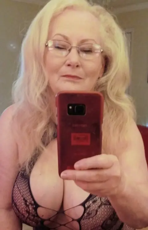 f3